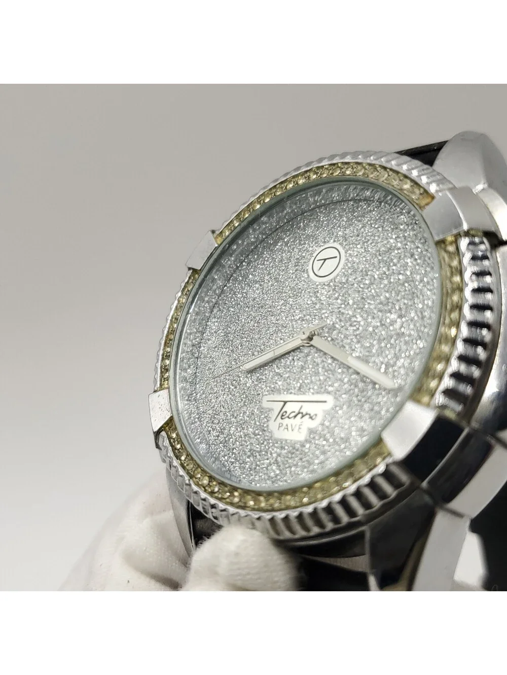 Techno Pave Mens Watch Silver Dial 45mm New Battery